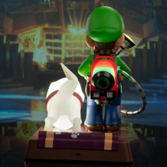 Luigi's Mansion 3 Luigi Collector's Edition Statue - Picture 4 of 8